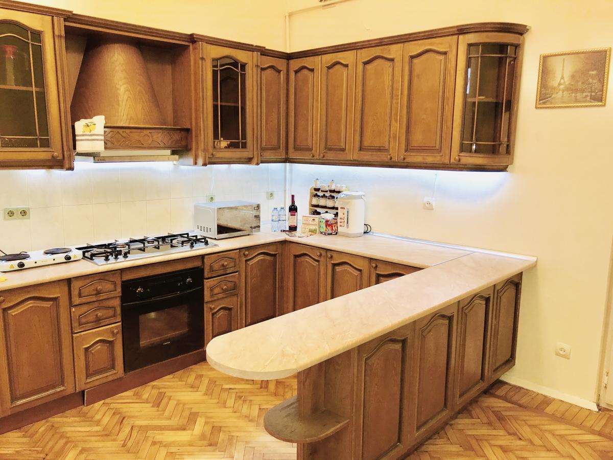 Check-In Apartment Near Fountain Square Vidadi Str Baku Exterior foto